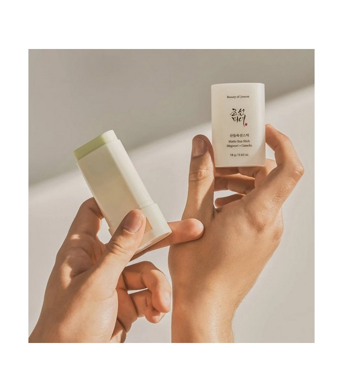 BEAUTY OF JOSEON MATTE SUN STICK MUGWORT&CAMELIA SPF50+ 18G