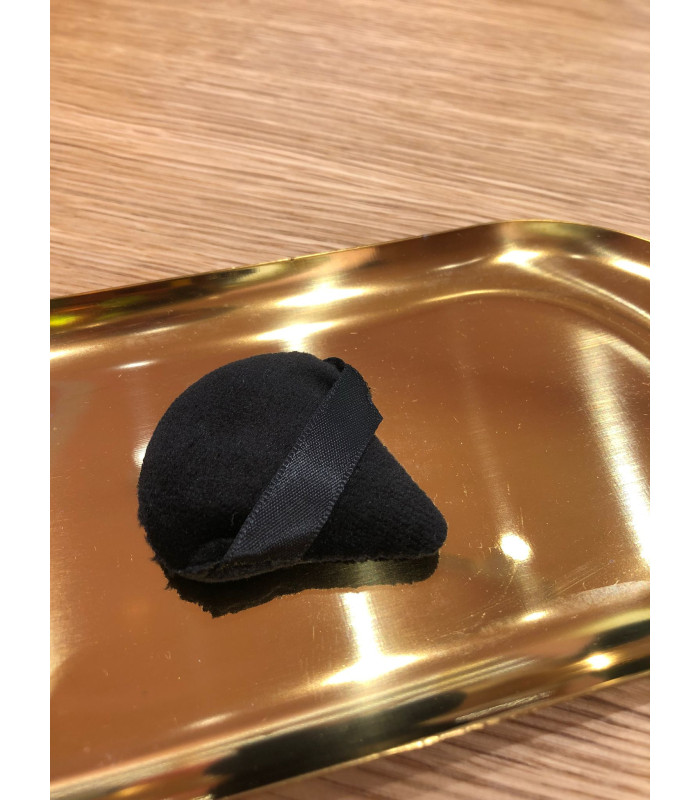 BORLA TRIANGULAR DE MAQUILLAJE PEQUEÑA