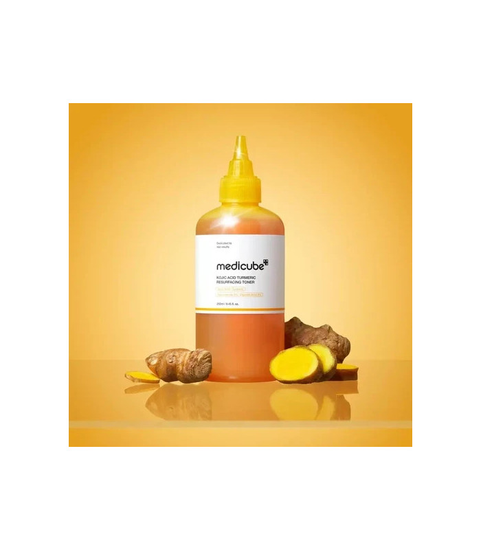 MEDICUBE KOJIC ACID TURMERIC RESURFACING TONER 250ML